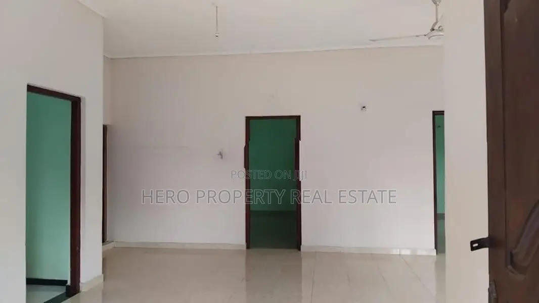 HJR180 - Upstairs House for Rent in Eldeniya