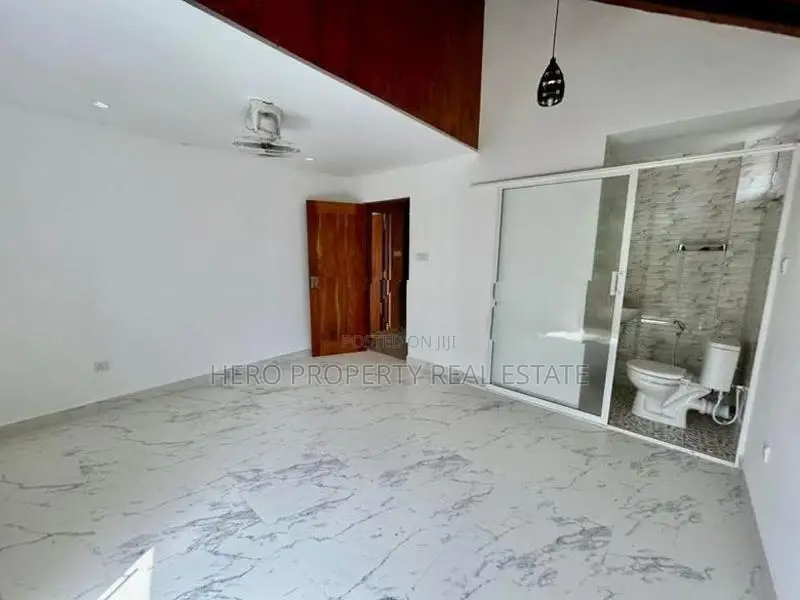 HAS211 - Cabana Tyoe Luxury Quality House for Sale in Piliyandala