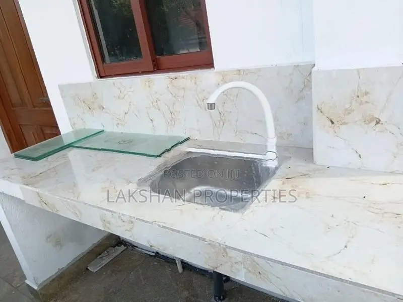 First Floor House For Rent In Boralesgamuwa werahera