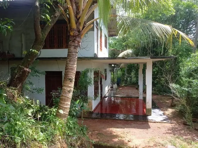 PAYAGALA : 4BR (38P) 2-STOREY HOUSE FOR SALE