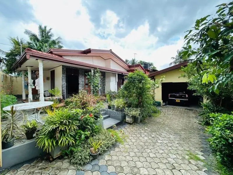 House For Sale Athurugiriya Habarakada Built in 10.1 perches