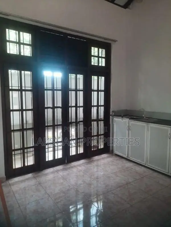 First Floor House For Rent In Boralesgamuwa Katuwawala