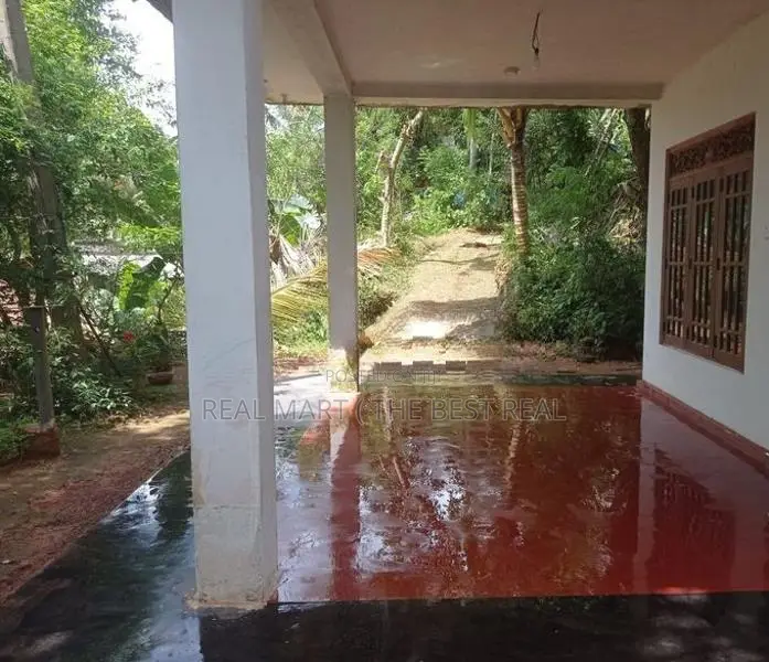 PAYAGALA : 4BR (38P) 2-STOREY HOUSE FOR SALE