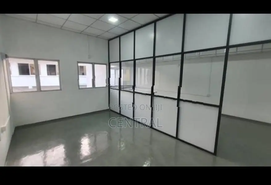1,500 sqft Commercial Building for Rent in Nugegoda (C7-10188)