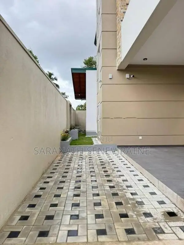Brand new modern 3 story house for sale in Piliyandala Gonamadiththa R