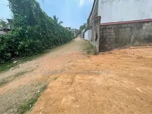 Land For Sale in Talwathugoda 100 meters to 174 Bus Rd
