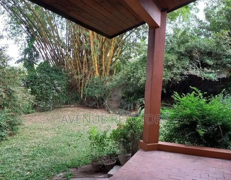 50 Perch Land with Bungalow for Sale in Maharagama (LA4700)
