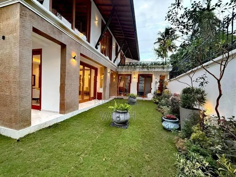 SUPAR BRAND NEW LUXURY HOUSE FOR SALE IN BATTHARAMULLA