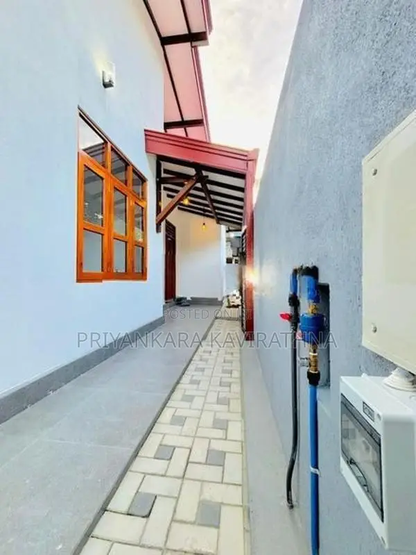 Brand New Mordern Single Storied House in Korathota