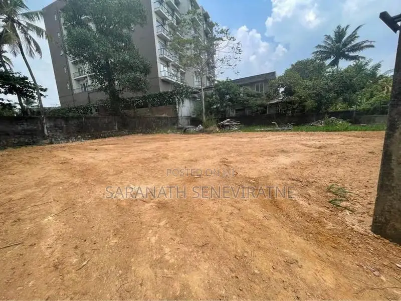 Land For Sale in Talwathugoda 100 meters to 174 Bus Rd