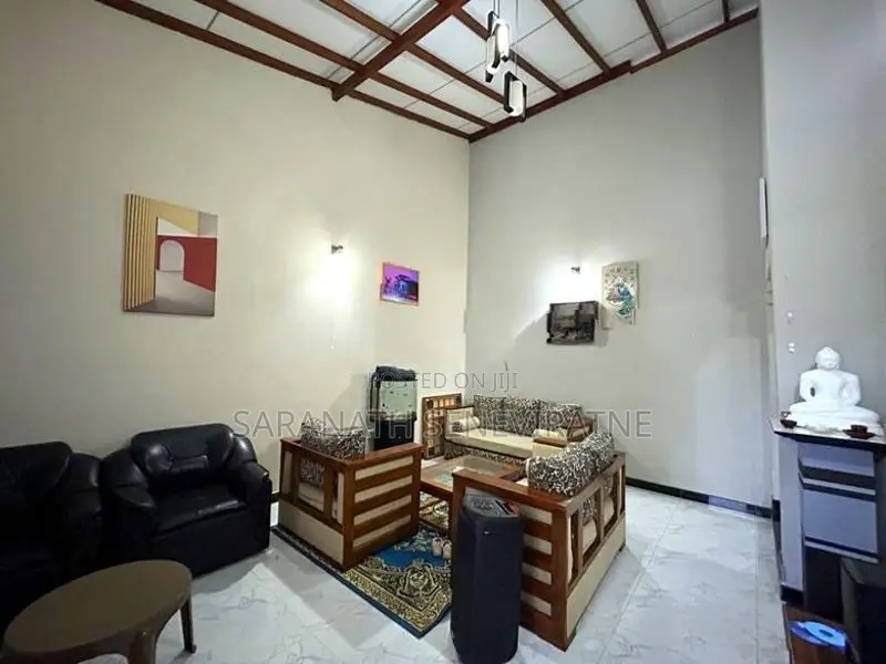 Modern Single House With Double Height Homagama Millawa