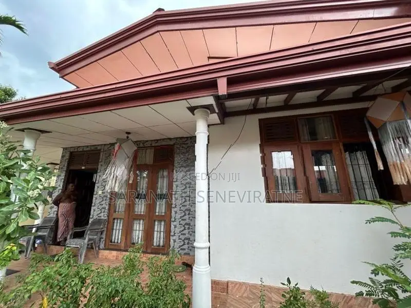 House For Sale Athurugiriya Habarakada Built in 10.1 perches
