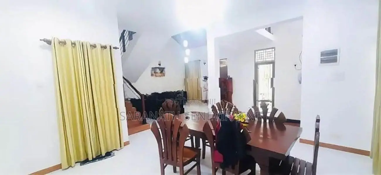 House For Sale From Piliyandala Madapatha පිලියන්දල නගරයට ආසන්නව