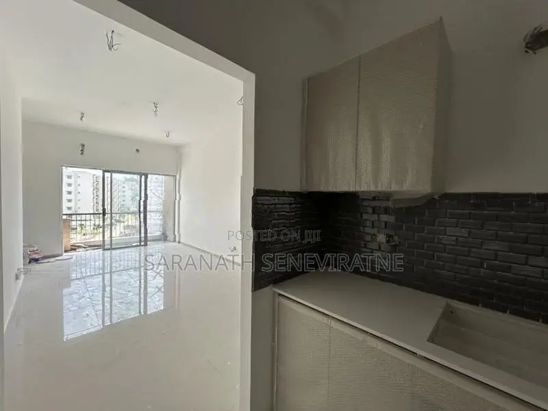 Apartment For Immediate Sale – Cressida Resort Apartment, Athurugiriya