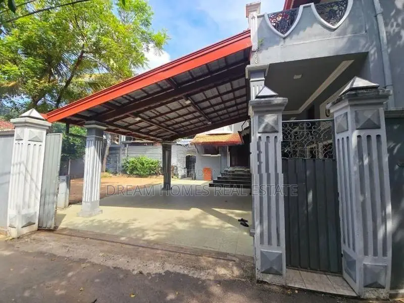 Elegant 5-Bedroom House for Sale – Wellawatte, Colombo 06