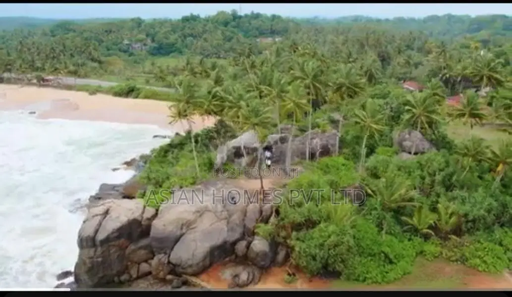 570 P BEACH FRONT LAND FOR SALE INDURUWA- KOSGODA