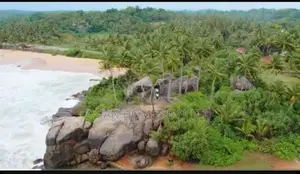 570 P BEACH FRONT LAND FOR SALE INDURUWA- KOSGODA