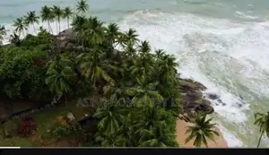 570 P BEACH FRONT LAND FOR SALE INDURUWA- KOSGODA