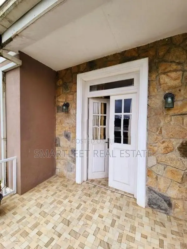 Hotel For Sale in Nuwara Eliya