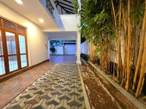 Super Quality Mordern 3 Storied House in Kasbawa