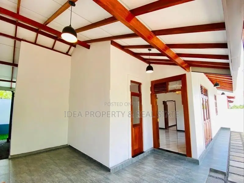(HRS-561) Brand New Single Storey House for Sale in Polgasowita