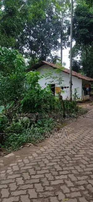 House with Land Kakanadura