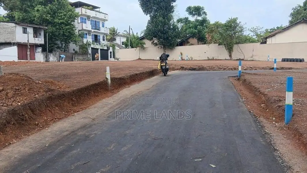 New Land for Sale in Mount Lavinia , Attidiya