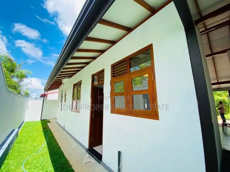 (HRS-561) Brand New Single Storey House for Sale in Polgasowita