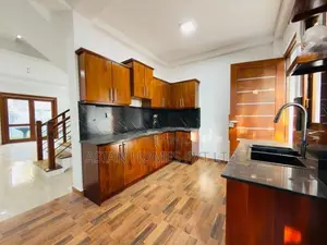 7 P 2 STORIED BRAND NEW LUXURY HOUSE FOR SALE HOKANDARA
