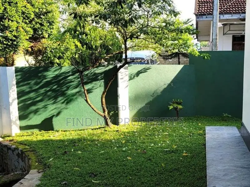 House for Sale in Enderamulla, Wattala