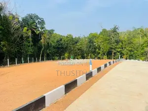Kalagedihena | සියලු පහසුකම් සහිත ඉඩමක්