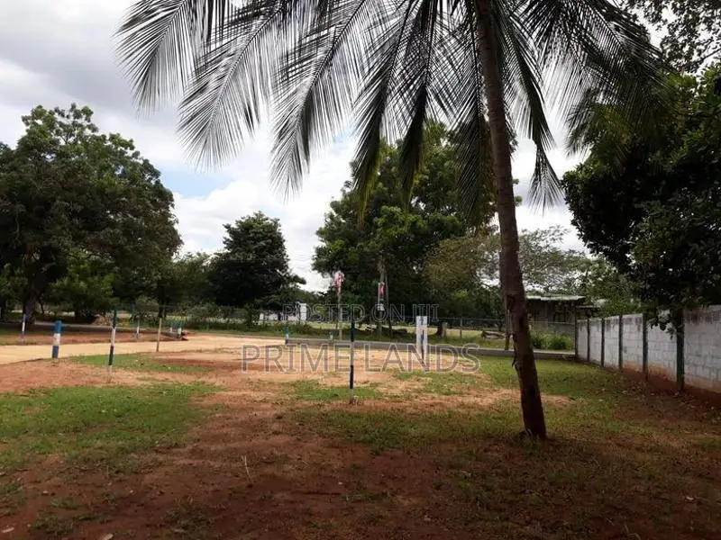 Land in Anuradhapura, New Town