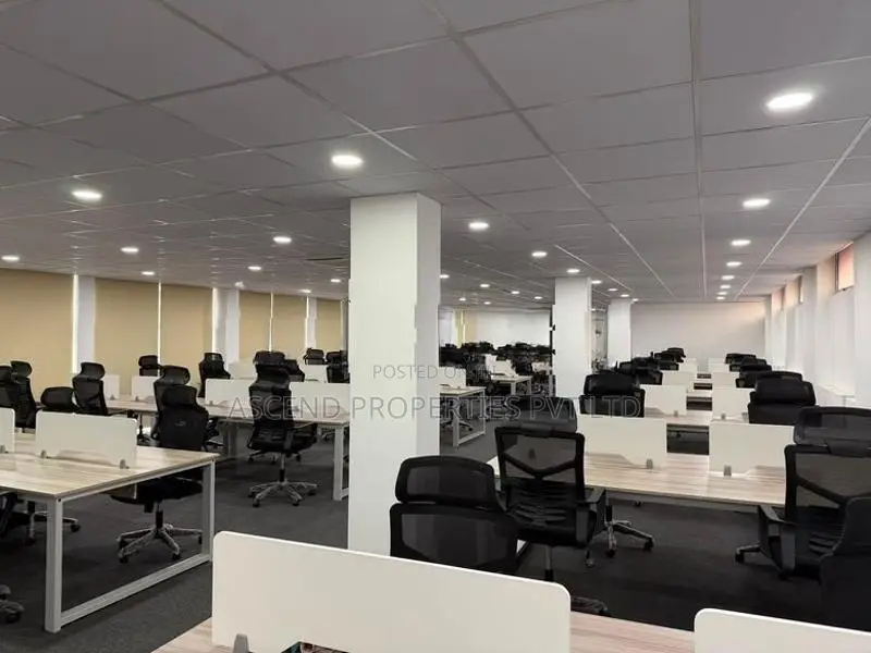 Office Floor for Rent in Colombo 02 with 88 Workstations