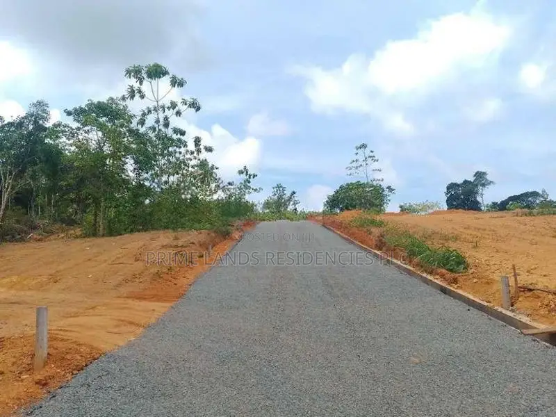 Residential Land Plots in Aluthwala