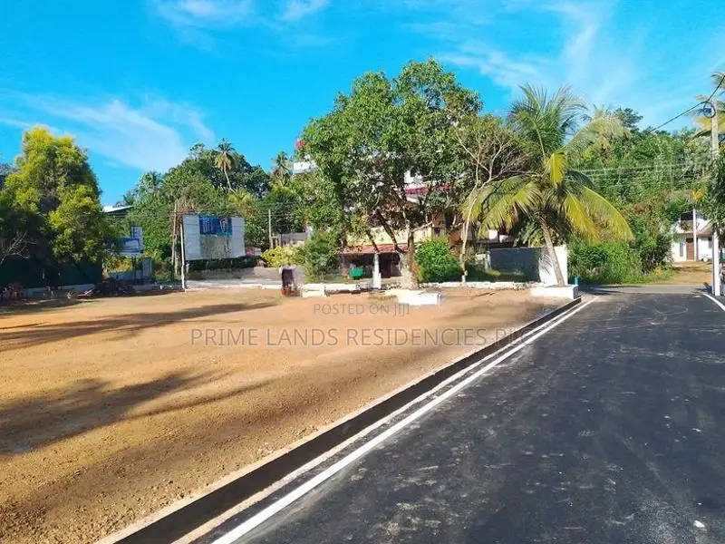 Land Plots for Sale in Meepawala