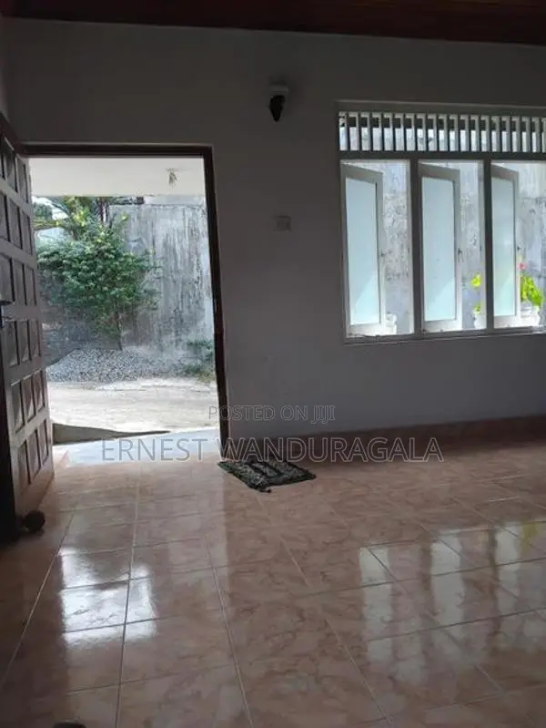 House for Rent in Nugegoda.Hr506