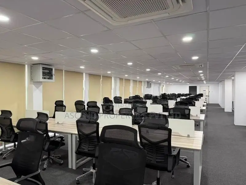 Office Floor for Rent in Colombo 02 with 88 Workstations