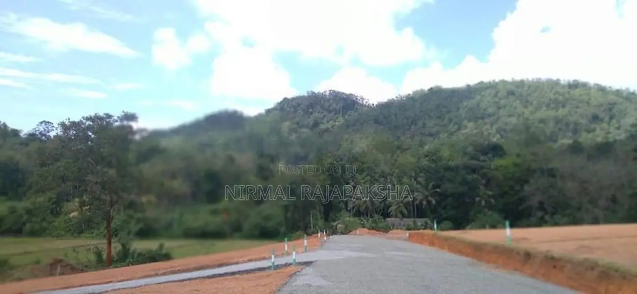 ඉඩමක් විකිණීමට කඩුවල