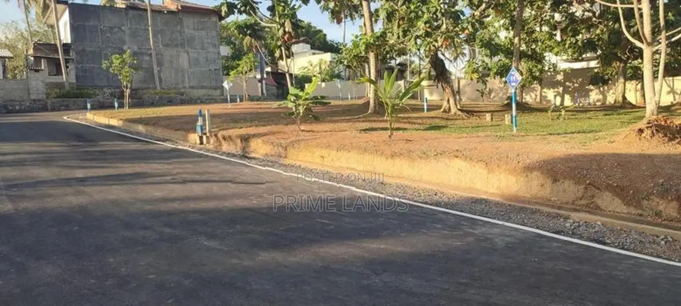 Matthegoda , Residential Land for Sale in Jayaliyagama Road
