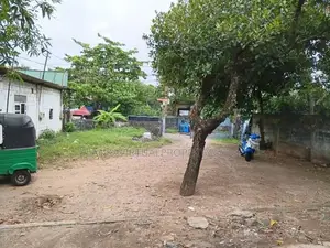 Moratuwa, Katukurnda 7.4 Perches Land for Sale