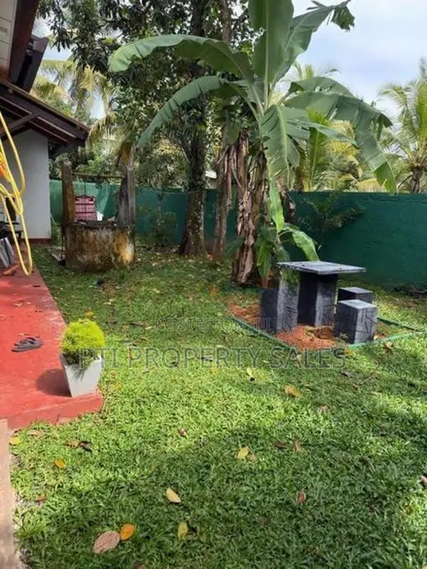 House for Sale at Kindelpitiya