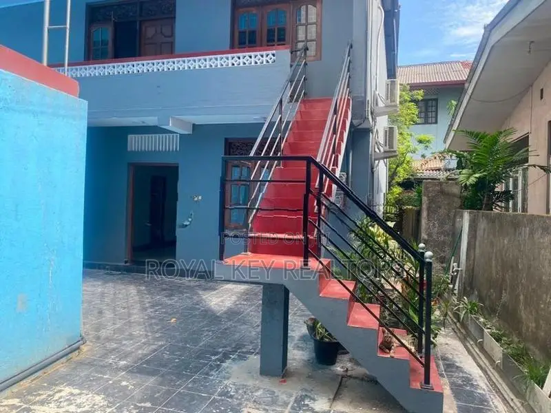 06 Bedroom Unfurnished House for Rent In Dehiwala