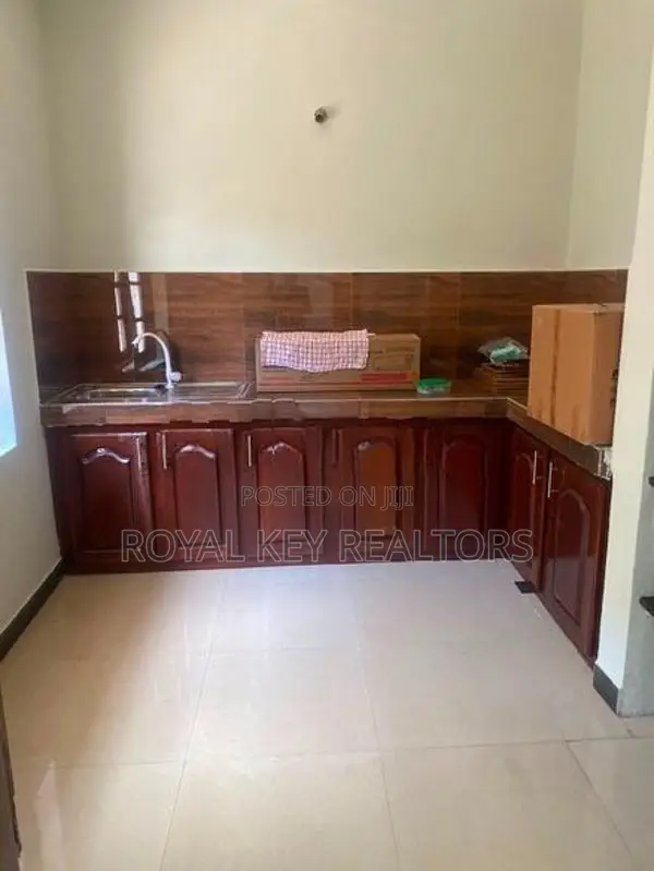 06 Bedroom Unfurnished House for Rent In Dehiwala