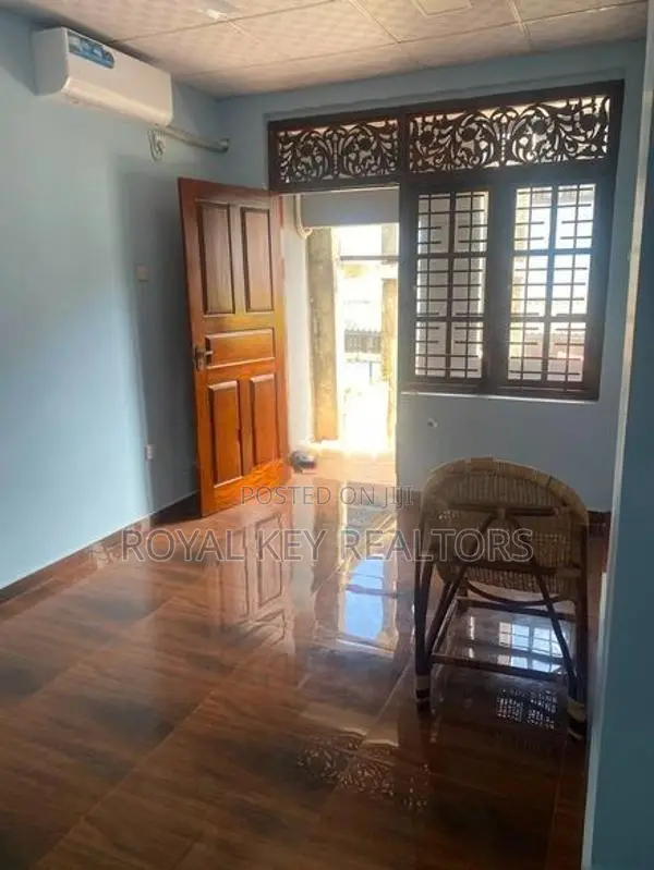 06 Bedroom Unfurnished House for Rent In Dehiwala