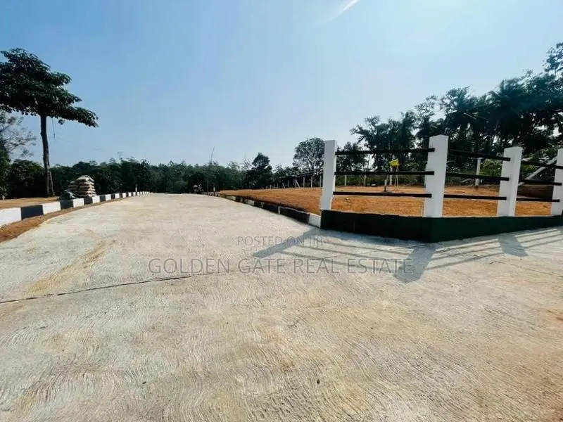 Kalagedihena Land Sale