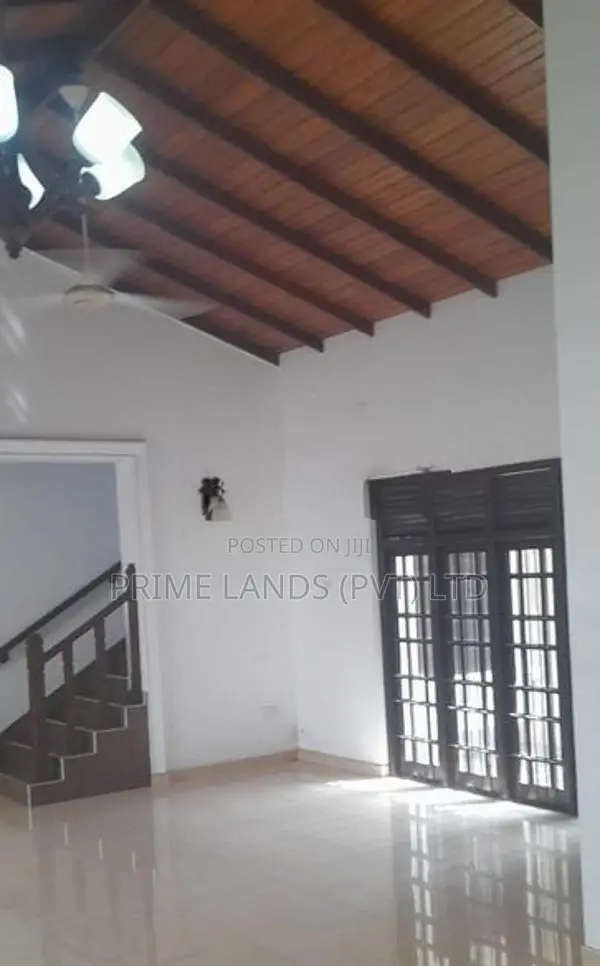 House for Sale in Gampaha Wijaya Road