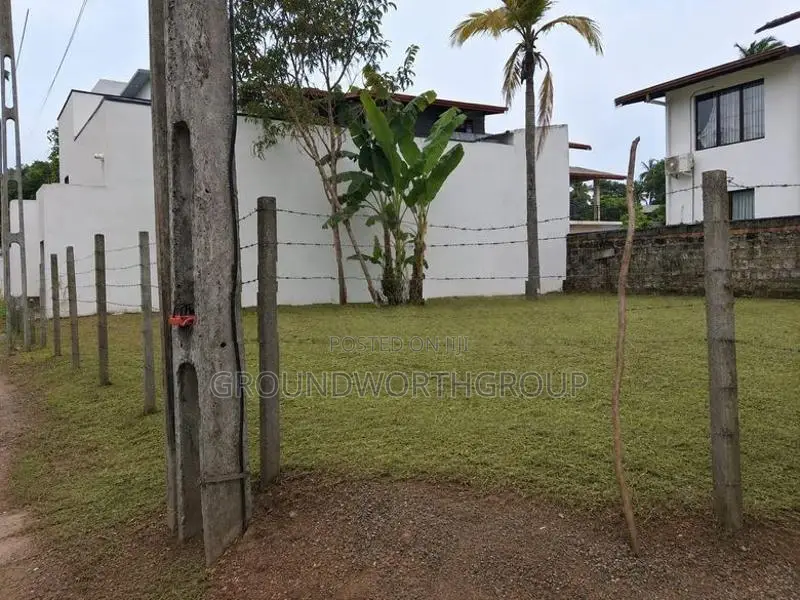 Valuable Land for Sale in Moratuwa Katubadda S8