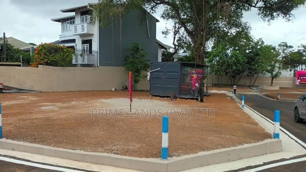 Land for Sale in Dehiwala