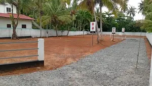 275 Bus Road Walking Distance to Bopitiya Ja Ela - Uswetakeiyawa