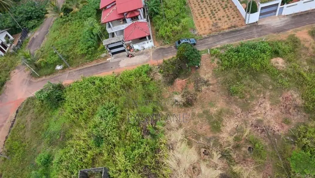 අත්තනගල්ල වෙන්දේසි වත්තෙන් කාපට් පාරෙන් දෙවන ඉඩම / CA 12614